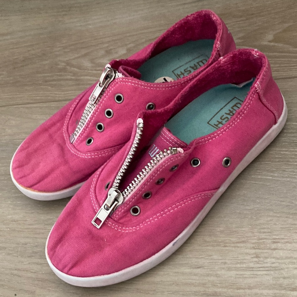 Chinese Laundry Wash Pink Slip On Sneakers